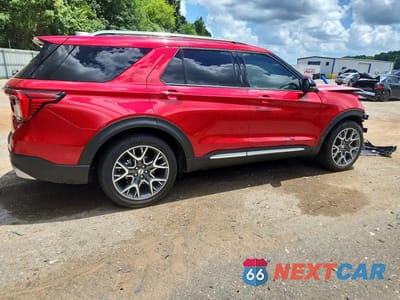 Trzecie zdjęcie samochodu z tyłu: 2025 FORD EXPLORER PLATINUM VIN:1FMWK7HC0SGC73795 - miniatura
