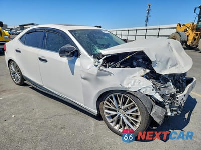 Czwarte zdjęcie samochodu z boku: 2016 LEXUS IS 200T VIN:JTHBA1D22G5037134 - miniatura