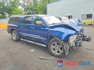 Czwarte zdjęcie samochodu z boku: 2010 DODGE DAKOTA VIN:1D7CW5GP2AS170240 - miniatura