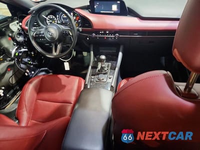 Zdjęcie 8 z 12 samochodu: 2024 MAZDA 3 PREMIUM VIN:JM1BPAMM0R1652132 - miniatura