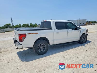 Trzecie zdjęcie samochodu z tyłu: 2025 FORD F150 TREMOR VIN:1FTFW4L89SFA02136 - miniatura