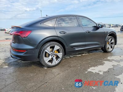 Trzecie zdjęcie samochodu z tyłu: 2022 AUDI E-TRON SPORTBACK PRESTIGE VIN:WA13AAGE4NB025457 - miniatura