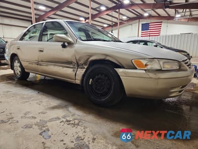 Czwarte zdjęcie samochodu z boku: 1998 TOYOTA CAMRY LE VIN:4T1BG22K5WU206989 - miniatura