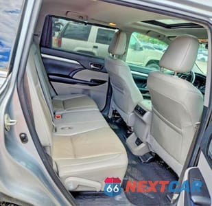 Zdjęcie 11 z 13 samochodu: 2019 TOYOTA HIGHLANDER XLE VIN:5TDKZRFH3KS331137 - miniatura