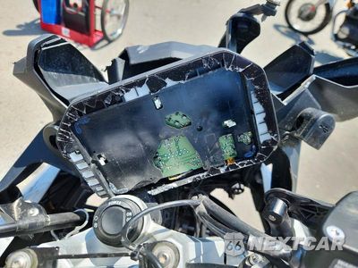 Zdjęcie 7 z 9 samochodu: 2025 BMW F800 GS VIN:WB10K5307S6L52749 - miniatura