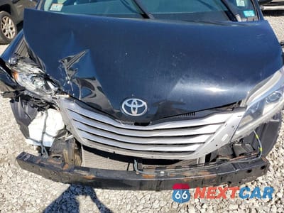 Zdjęcie 12 z 14 samochodu: 2017 TOYOTA SIENNA LIMITED PREMIUM 7-PASSENGER VIN:5TDDZ3DC8HS155322 - miniatura