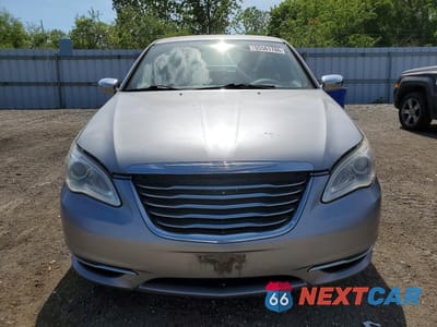 Piąte zdjęcie samochodu w środku: 2013 CHRYSLER 200 LIMITED VIN:1C3CCBCG6DN691010 - miniatura