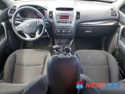 Zdjęcie 8 z 13 samochodu: 2014 KIA SORENTO LX VIN:5XYKTCA6XEG548383 - miniatura