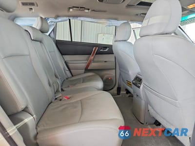 Zdjęcie 11 z 13 samochodu: 2008 TOYOTA HIGHLANDER LIMITED VIN:JTEES42AX82102365 - miniatura