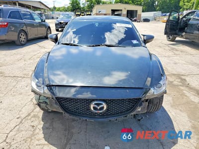 Piąte zdjęcie samochodu w środku: 2016 MAZDA 6 GRAND TOURING VIN:JM1GJ1W51G1446540 - miniatura