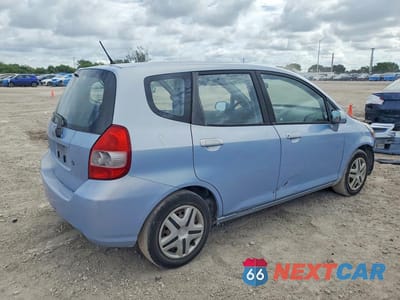 Trzecie zdjęcie samochodu z tyłu: 2008 HONDA FIT VIN:JHMGD38468S046832 - miniatura