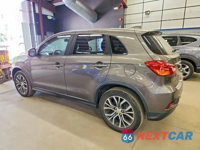 Drugie zdjęcie samochodu z przodu: 2018 MITSUBISHI OUTLANDER SPORT ES VIN:JA4AR3AU1JZ029625 - miniatura