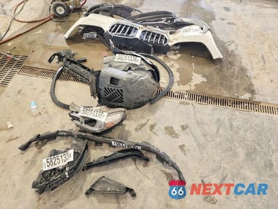 Zdjęcie 12 z 13 samochodu: 2024 BMW X1 XDRIVE28I VIN:WBX73EF02R5Y50256 - miniatura