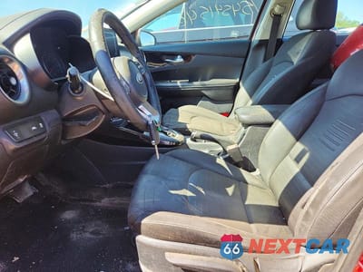 Zdjęcie 7 z 12 samochodu: 2019 KIA FORTE S VIN:3KPF34AD7KE013140 - miniatura