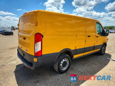 Trzecie zdjęcie samochodu z tyłu: 2017 FORD TRANSIT T-250 VIN:1FTYR1ZM1HKB48369 - miniatura