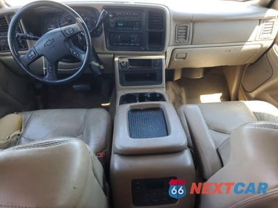 Zdjęcie 8 z 12 samochodu: 2004 CHEVROLET TAHOE K1500 VIN:1GNEK13T64J222304 - miniatura