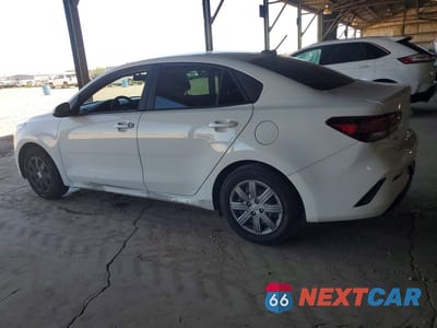 Drugie zdjęcie samochodu z przodu: 2023 KIA RIO S VIN:3KPA24AD5PE615880 - miniatura