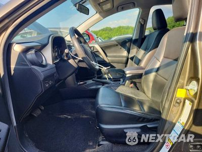 Zdjęcie 7 z 13 samochodu: 2015 TOYOTA RAV4 LE VIN:JTMBFREV6FD141334 - miniatura