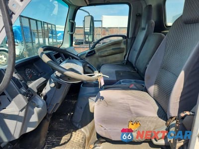 Zdjęcie 7 z 12 samochodu: 2012 ISUZU NPR HD VIN:54DC4W1B4CS803693 - miniatura
