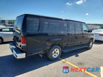 Trzecie zdjęcie samochodu z tyłu: 2009 FORD ECONOLINE E350 SUPER DUTY WAGON VIN:1FBSS31L39DA87772 - miniatura