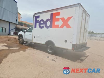 Drugie zdjęcie samochodu z przodu: 2023 GMC SIERRA K35 - BOX TRUCK VIN:1GD39SE73PF230946 - miniatura