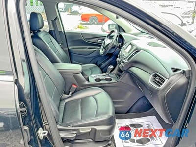 Piąte zdjęcie samochodu w środku: 2019 CHEVROLET EQUINOX LT VIN:2GNAXUEV8K6283048 - miniatura