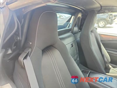 Zdjęcie 10 z 12 samochodu: 2021 MAZDA MX-5 MIATA CLUB VIN:JM1NDAL73M0455598 - miniatura