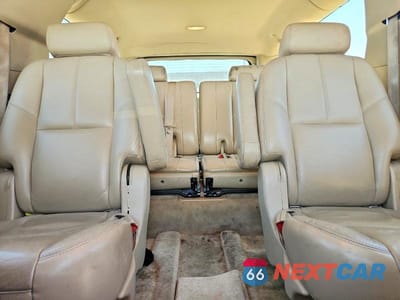 Zdjęcie 10 z 14 samochodu: 2007 GMC YUKON XL DENALI VIN:1GKFK66887J248591 - miniatura