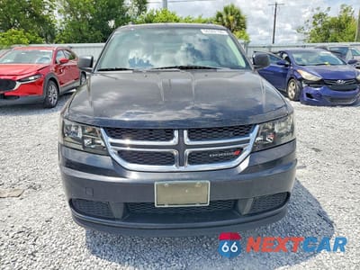 Piąte zdjęcie samochodu w środku: 2019 DODGE JOURNEY SE VIN:3C4PDCAB0KT758026 - miniatura