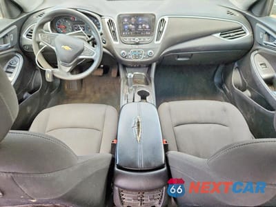 Zdjęcie 8 z 12 samochodu: 2019 CHEVROLET MALIBU LT VIN:1G1ZD5ST3KF170037 - miniatura