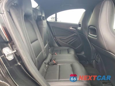 Zdjęcie 10 z 12 samochodu: 2018 MERCEDES-BENZ CLA 250 4MATIC VIN:WDDSJ4GB8JN632629 - miniatura