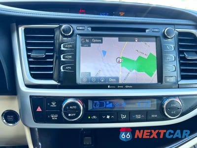 Zdjęcie 12 z 13 samochodu: 2018 TOYOTA HIGHLANDER XLE VIN:5TDJZRFH6JS558378 - miniatura