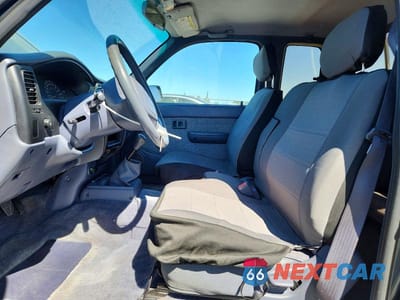 Zdjęcie 7 z 13 samochodu: 1998 TOYOTA TACOMA XTRACAB VIN:4TAVL52N9WZ086332 - miniatura