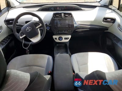 Zdjęcie 8 z 12 samochodu: 2018 TOYOTA PRIUS TWO VIN:JTDKBRFU9J3077693 - miniatura