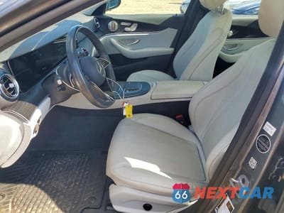 Zdjęcie 7 z 12 samochodu: 2023 MERCEDES-BENZ E 350 4MATIC VIN:W1KZF8EBXPB170353 - miniatura