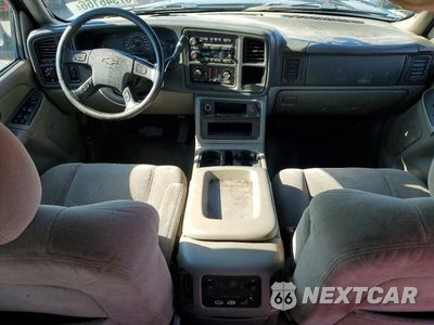 Zdjęcie 8 z 12 samochodu: 2005 CHEVROLET AVALANCHE K1500 VIN:3GNEK12Z95G114218 - miniatura