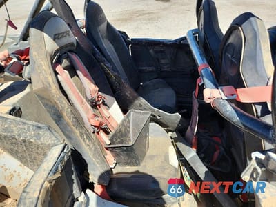 Piąte zdjęcie samochodu w środku: 2021 POLARIS RZR TURBO UTILITY VEHICLE VIN:3NSN4E923MF141324 - miniatura