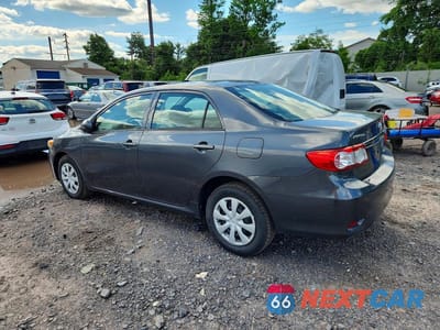 Drugie zdjęcie samochodu z przodu: 2013 TOYOTA COROLLA L VIN:2T1BU4EE2DC960781 - miniatura