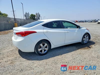 Trzecie zdjęcie samochodu z tyłu: 2013 HYUNDAI ELANTRA GLS VIN:5NPDH4AE3DH287385 - miniatura