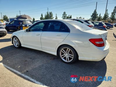 Drugie zdjęcie samochodu z przodu: 2012 MERCEDES-BENZ C 250 VIN:WDDGF4HB7CA682065 - miniatura