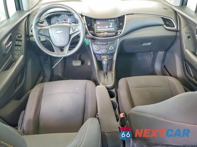 Zdjęcie 8 z 12 samochodu: 2017 CHEVROLET TRAX LS VIN:3GNCJKSBXHL234334 - miniatura