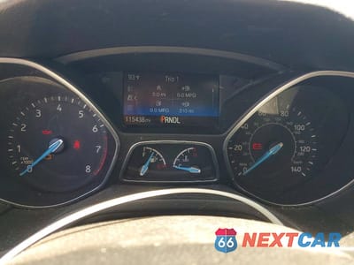 Zdjęcie 9 z 12 samochodu: 2018 FORD FOCUS VIN:1FADP3K28JL301585 - miniatura