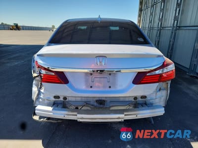 Zdjęcie 6 z 12 samochodu: 2017 HONDA ACCORD HYBRID VIN:JHMCR6F34HC018999 - miniatura