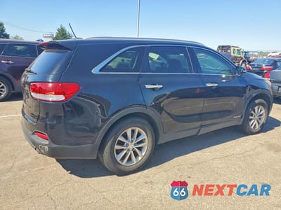 Trzecie zdjęcie samochodu z tyłu: 2017 KIA SORENTO LX V6 VIN:5XYPGDA57HG335256 - miniatura