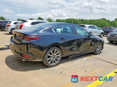 Trzecie zdjęcie samochodu z tyłu: 2025 MAZDA 3 PREFERRED VIN:3MZBPACM6SM454579 - miniatura