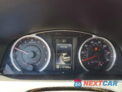 Zdjęcie 9 z 12 samochodu: 2017 TOYOTA CAMRY SE VIN:4T1BF1FK2HU644170 - miniatura