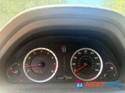Zdjęcie 8 z 10 samochodu: 2008 HONDA ACCORD LXP VIN:1HGCP26418A085775 - miniatura