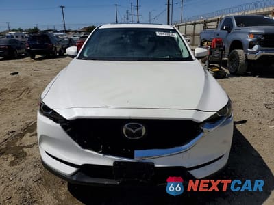 Piąte zdjęcie samochodu w środku: 2019 MAZDA CX-5 TOURING VIN:JM3KFACM2K1528803 - miniatura