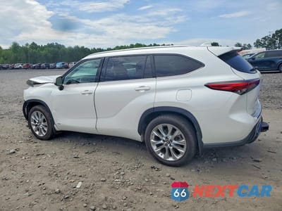 Drugie zdjęcie samochodu z przodu: 2023 TOYOTA HIGHLANDER HYBRID LIMITED VIN:5TDXBRCH8PS132851 - miniatura