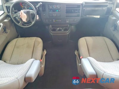 Zdjęcie 8 z 14 samochodu: 2025 CHEVROLET EXPRESS G3500 LT VIN:1GAZGPFP0S1259514 - miniatura